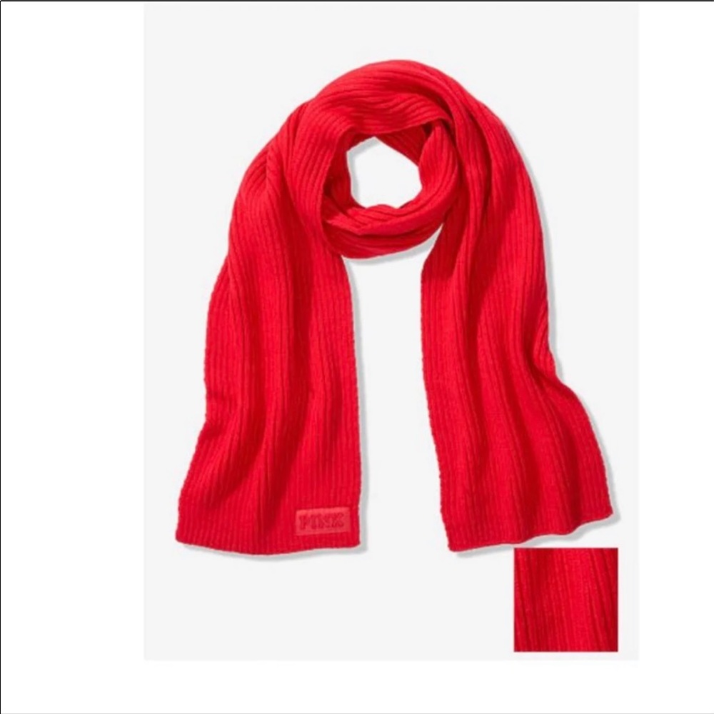 SALE Winter scarf NWT VICTORIA’S SECRET RED KNIT SCARF